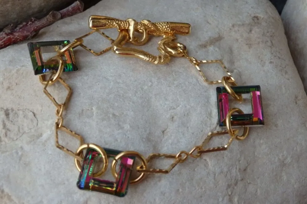 EMERALD CRYSTAL BRACELET